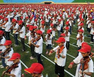 4000 тайванских школьников установили новый рекорд одновременной игры на скрипках