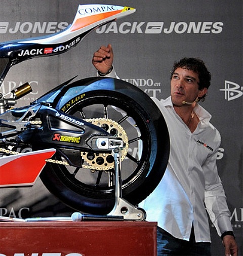 Антонио Бандерас посвятит себя мотопроекту «Jack Jones» (фото)