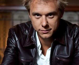 Armin van Buuren представил новый клип «Youtopia» (видео)