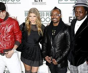 Black Eyed Peas и Шакира выступят на открытии чемпионата мира по футболу