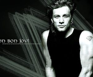 Bon Jovi продолжат тур, перебравшись в Северную Америку