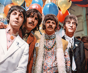 Британцы выбрали самый продаваемый сингл The Beatles