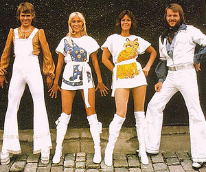 Двойников ABBA обязали сменить названия