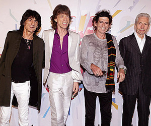 Гитариста Rolling Stones и легендарного дебошира Кита Ричардса (Keith Richards) попросили смягчить автобиографии