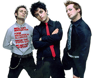 Green Day начали работу над девятым альбомом