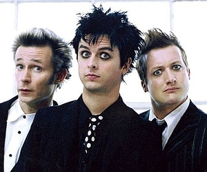 Green Day запишут новую версию '21 Guns'