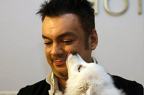 Киркоров наступил на любимую собаку (фото)