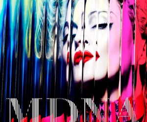 Мадонна представила обложку будущей пластинки