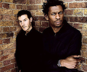 Massive Attack: Нам никогда не отказывают