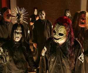 Музыканты группы Slipknot уверяют, что даже в случае ухода солиста, они будут продолжать выступать