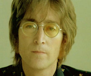 Письмо Джона Леннона добиралось до адресата 34 года