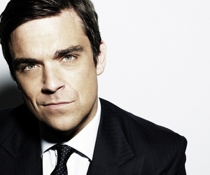 Robbie Williams заявил о возвращении к сольной карьере