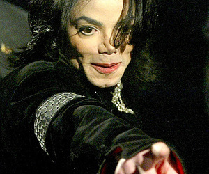 Саундтрек к фильму о последнем концерте Джексона возглавил чарт Billboard