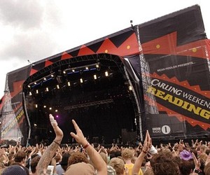The «Cure», «Foo Fighters» и «Kasabian» станут хедлайнерами фестивалей «Reading» и «Leeds» 2012 года