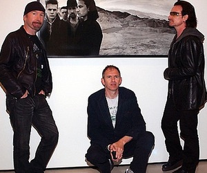 U2 снизят цены билетов на свои концерты из за кризиса
