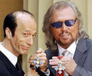 Участники Bee Gees объявили о воссоединении коллектива