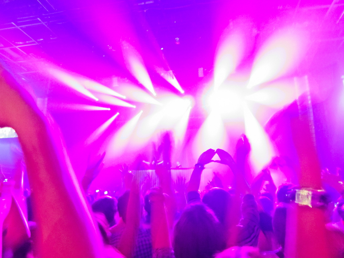 В Москве состоялось выступление Swedish House Mafia (фото, видео)