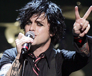 Вокалист «Green Day» Билли Джо Армстронг стал одним из тренеров шоу «The Voice»
