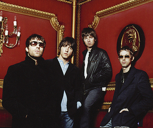 Вокалист Oasis признал группу несуществующей