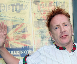 Вокалист «Sex Pistols» Джонни Роттен любит Леди Гагу и очень не любит «Green Day»